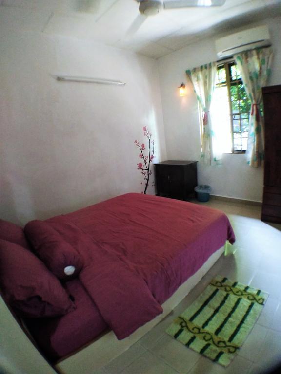 Cozy Mount Erskine Homestay Джорджтаун Экстерьер фото